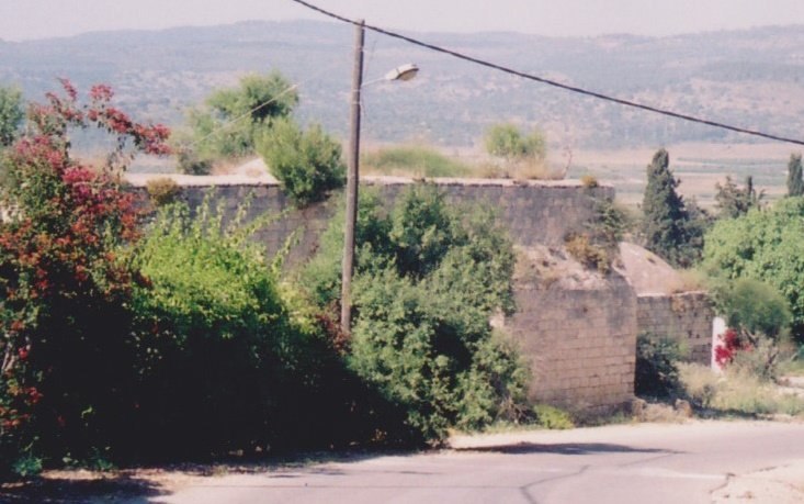 Ijzim's mosque, today inside Kerem Maharal