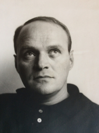 eli-lobel-young